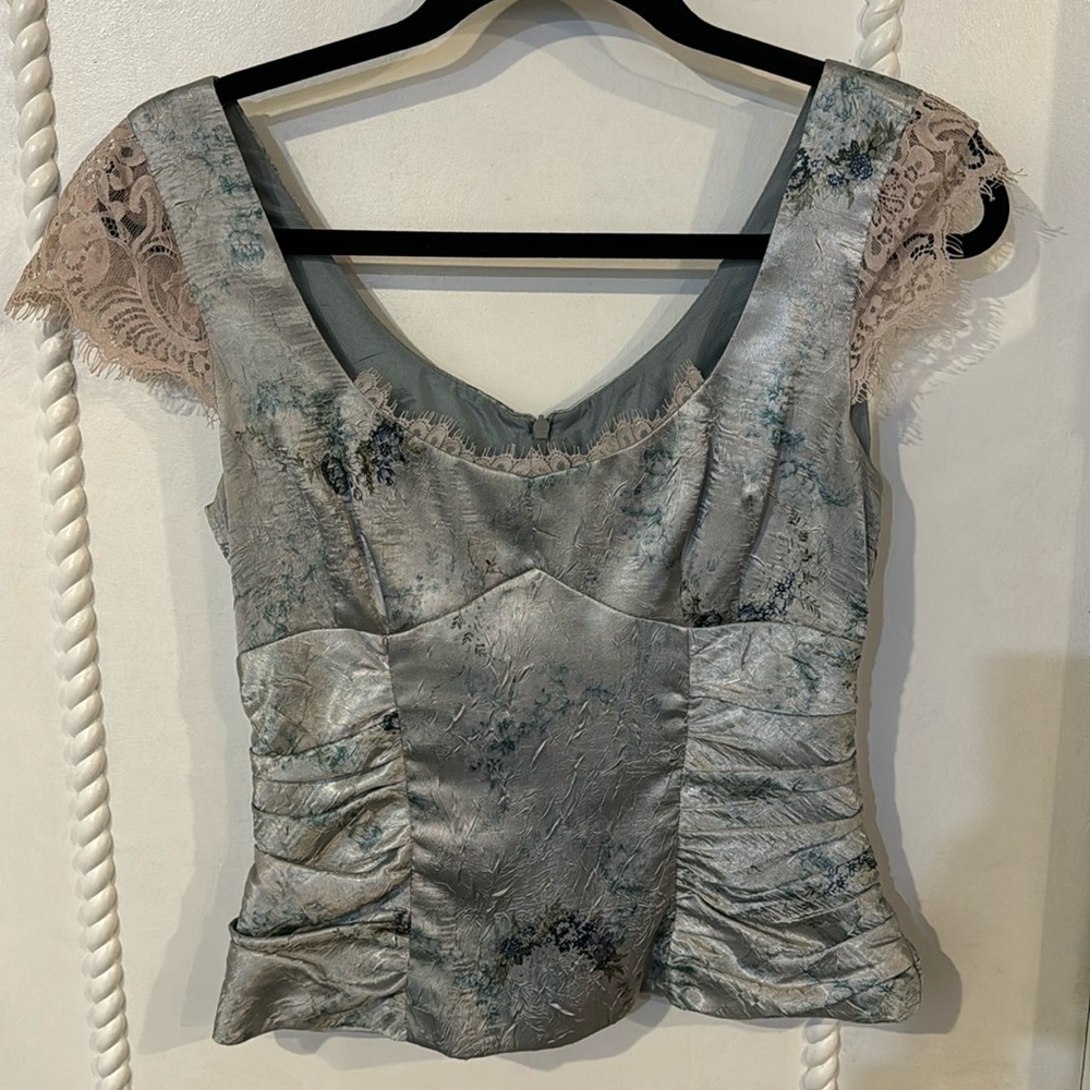 Beautiful 100% silk Nanette Lepore